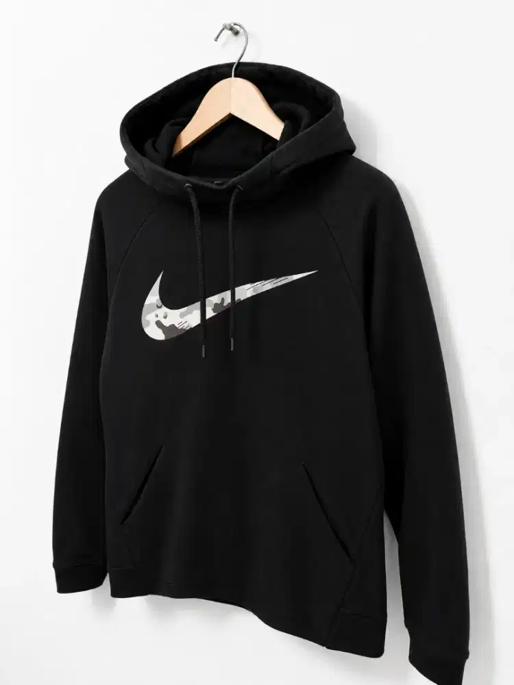 Nike Therma Camo Logo
Hoodie 'Black' AR
