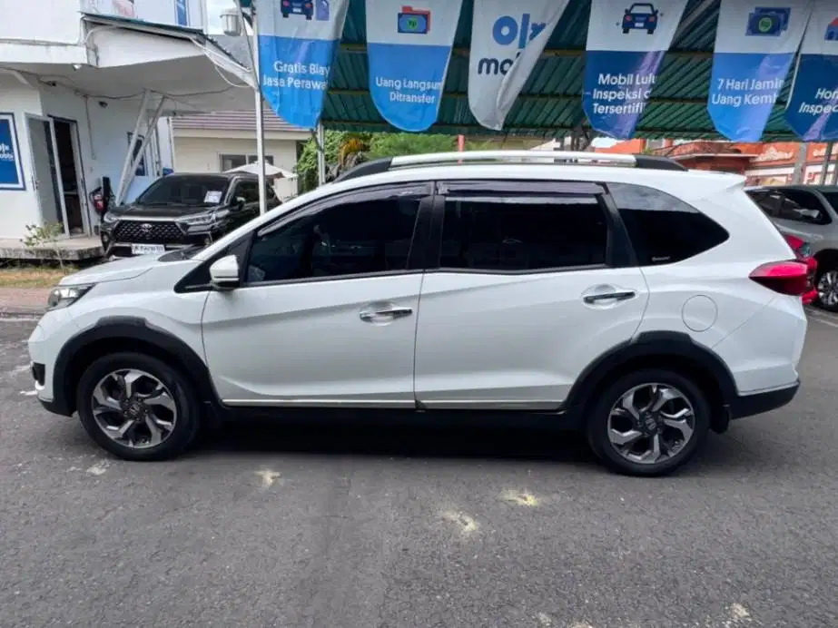Honda BR-V 1.5 E Bensin AT 2018 Putih (EA)
