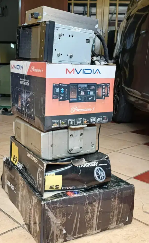 Di jual satu set  audio mobil