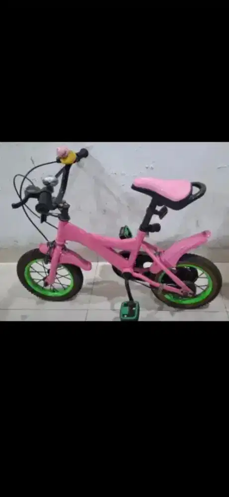 Sepeda anak 4 roda