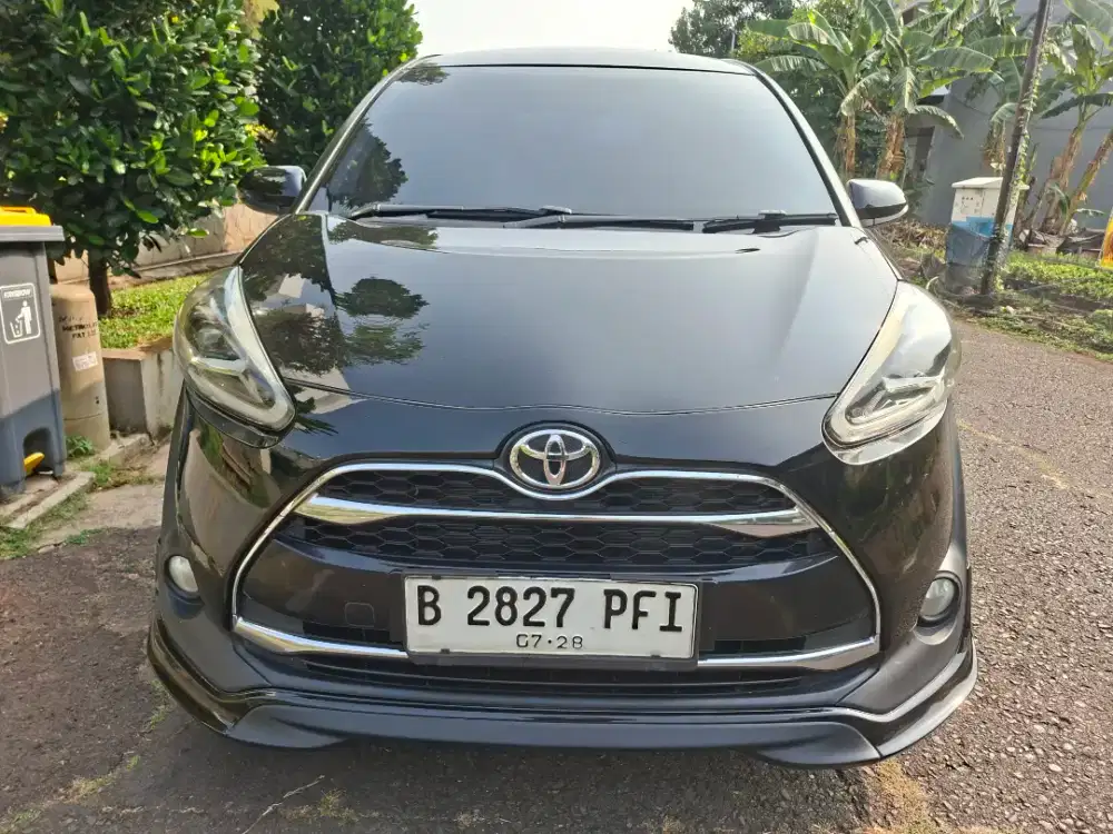 Toyota Sienta Q A/T 2018 Tgn 1 Bagus Istimewa Siap Pakai