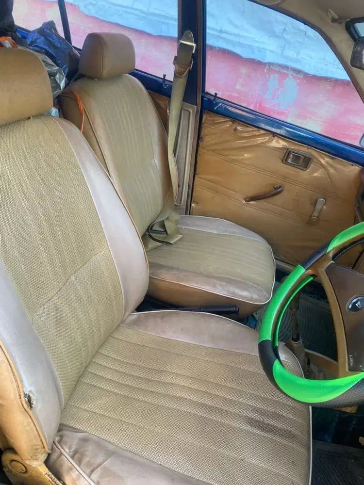 Daihatsu Charade 1982 Bensin