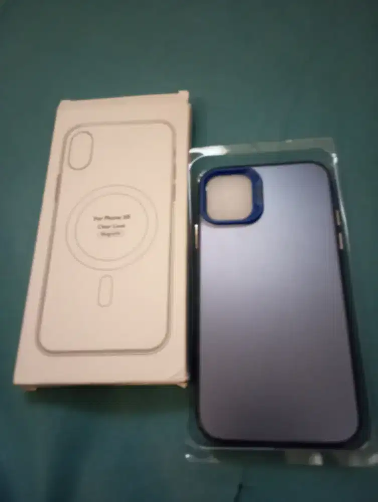 case iphone 11 biru