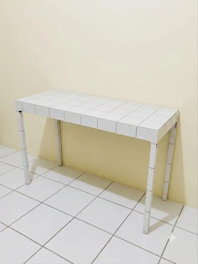 Di Jual Meja Tamu/Dapur