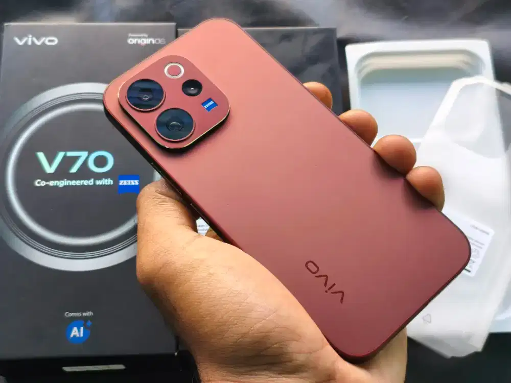 Vivo V70 5G 12/256Gb