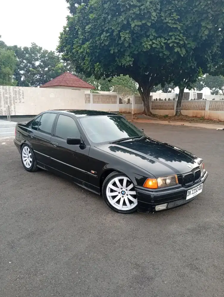BMW E36 320i Manual