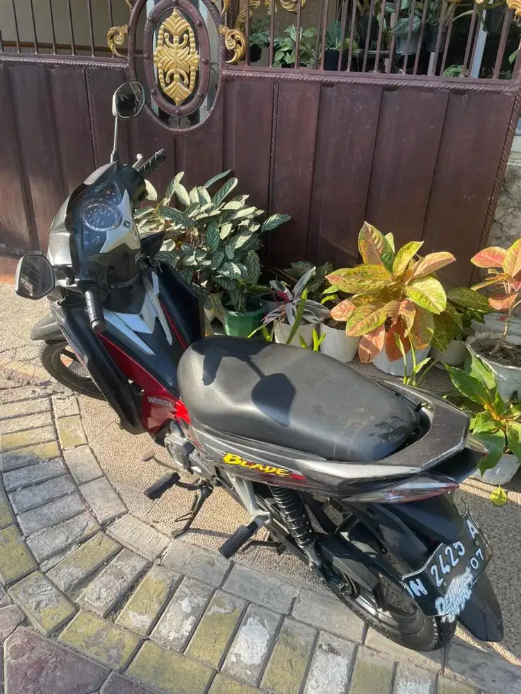 Honda Blade 2012 plat N Kota Malang