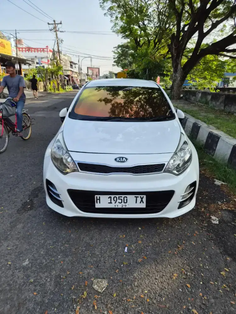 Kia rio 2015 facelift ISTIMEWA