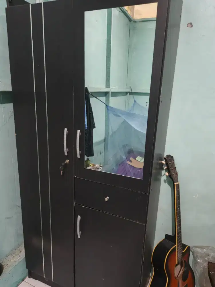 Lemari kayu 2 Pintu