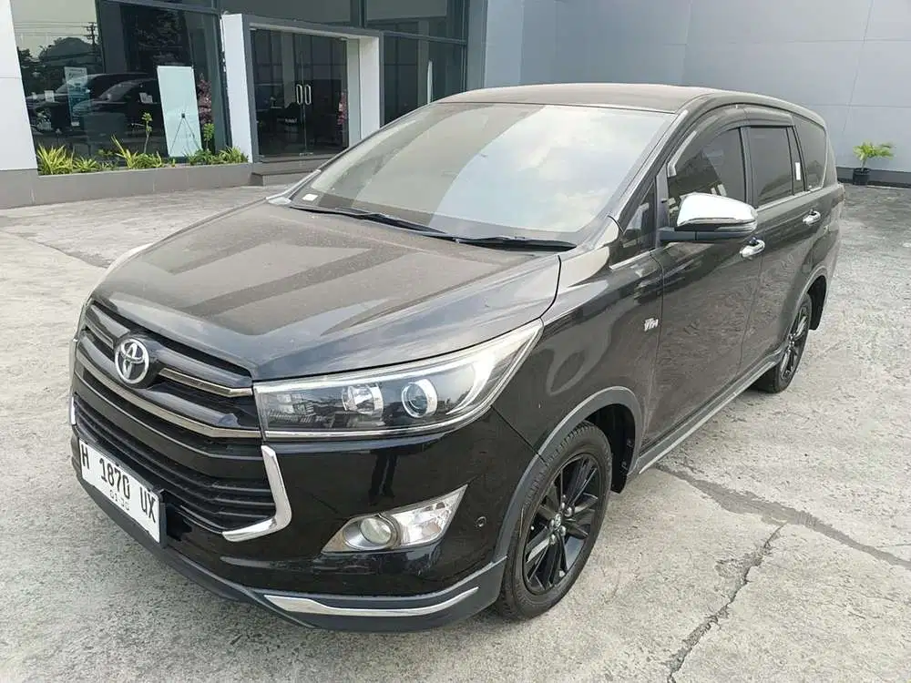 Innova Venturer 2020 Bensin