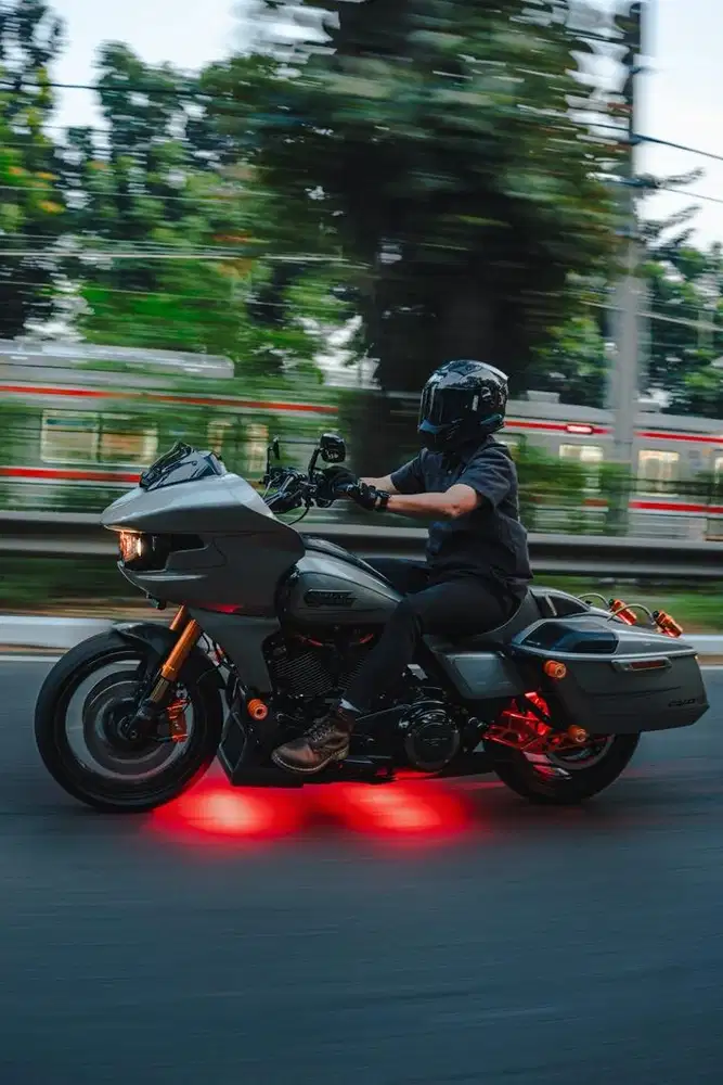 Harley Davidson Road Glide CVO New Model 2023 Full Modif Mentok