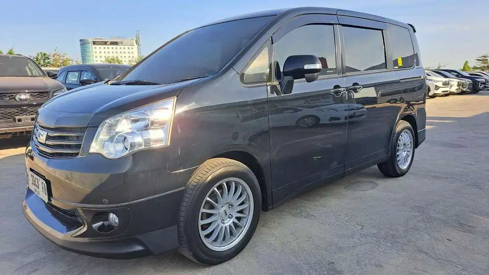 Toyota Nav1 2013 Bensin