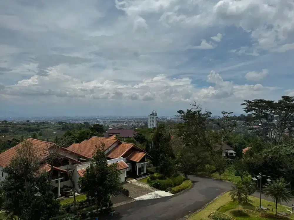 Rumah Hitung Tanah Hook View Kota Bandung Di Dago Resort Bandung
