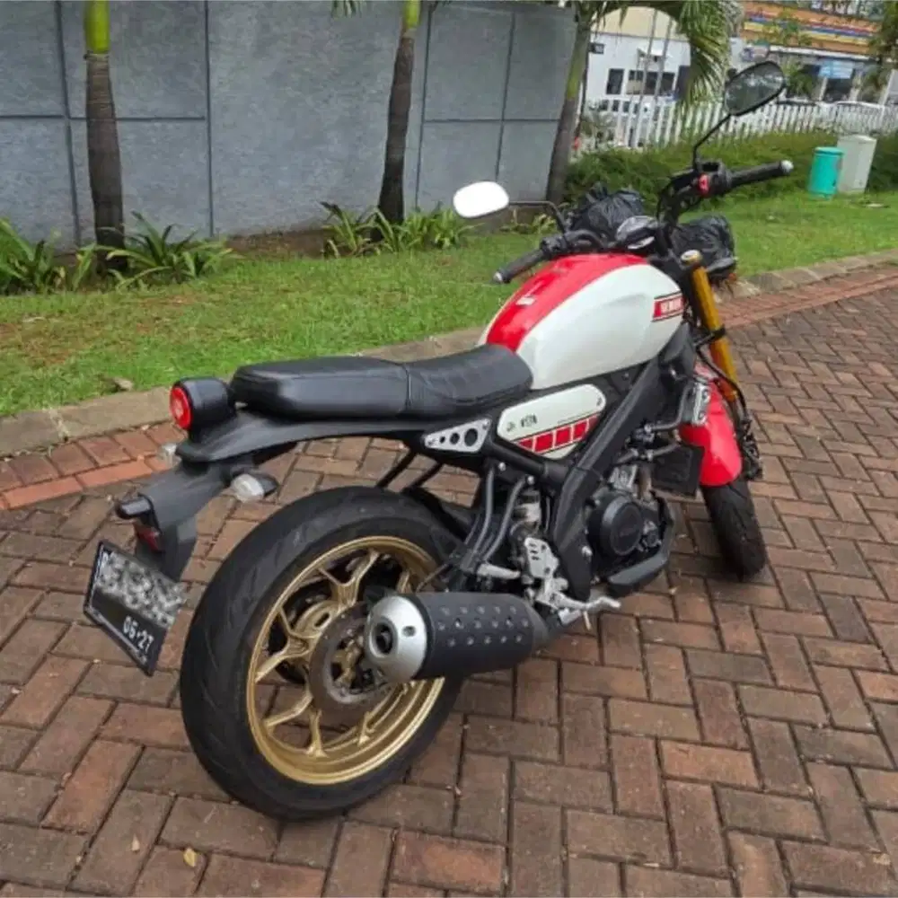 Red White Gold - Yamaha XSR 155 Anniversary 60th Edition