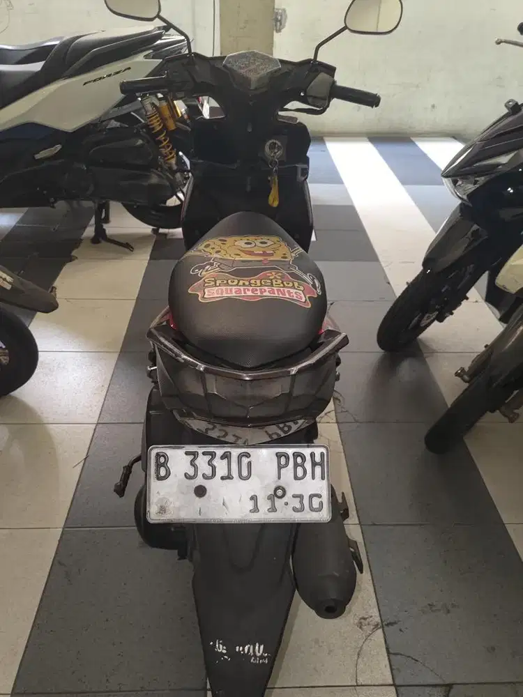 MOTOR M3 125 warnaaa merah