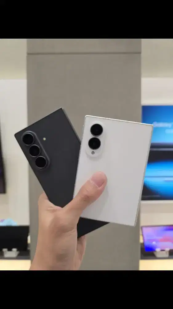 PRE ORDER Z FOLD 8 DAN FLIP 8 by Samsung Store