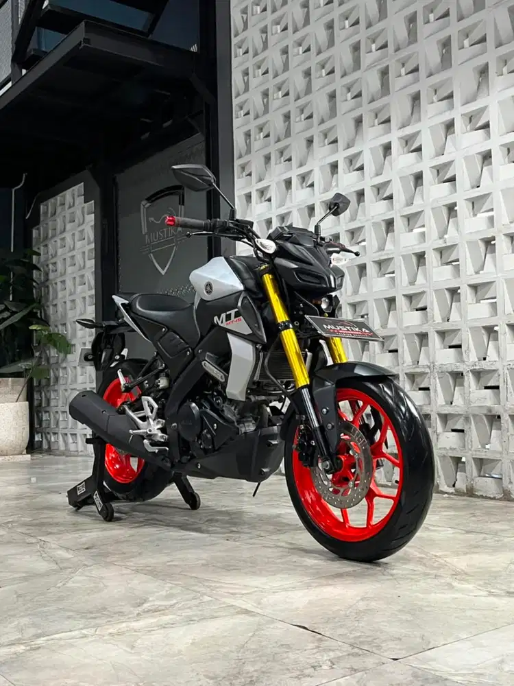 YAMAHA MT15 2019 - Chintia Mustika