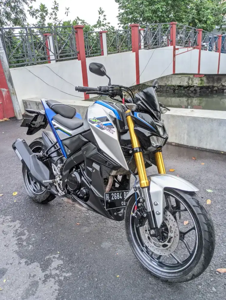 Xabre 2016 Silver Biru Naked Mesin Topp
