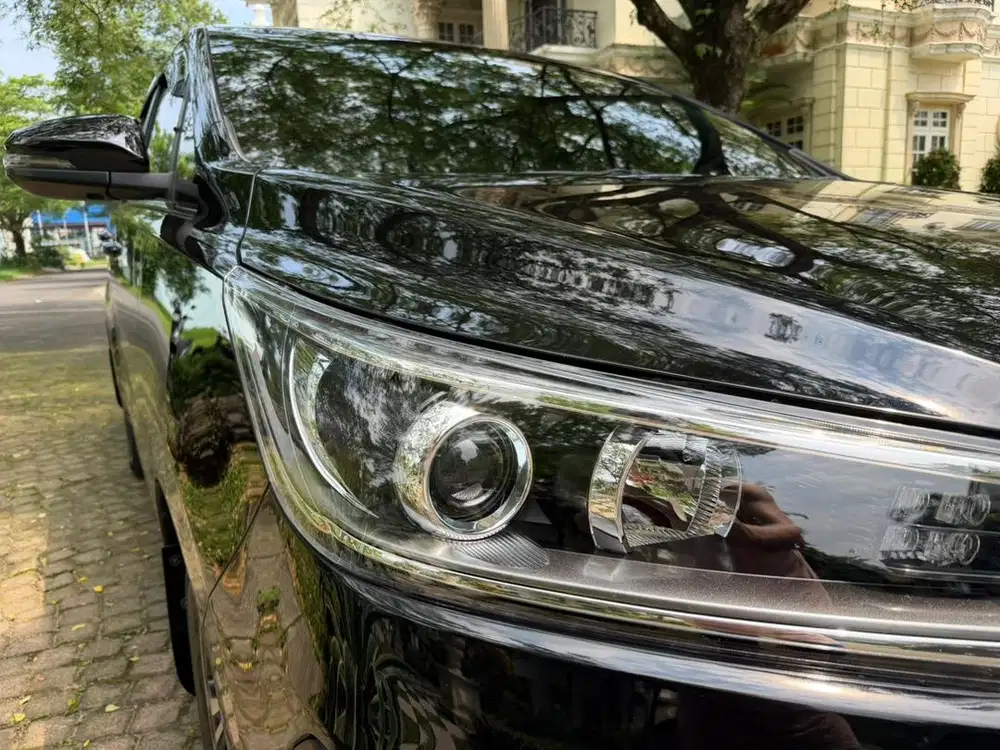 Innova Reborn V matic Diesel  2022 Full Original