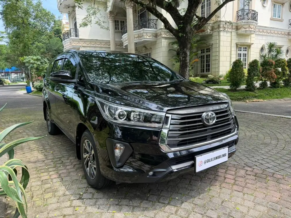 Innova Reborn V matic Diesel  2022 Full Original