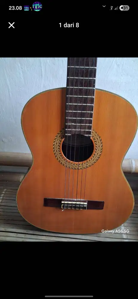 Gitar original Clasik usia -+30th suara bulet mantap
