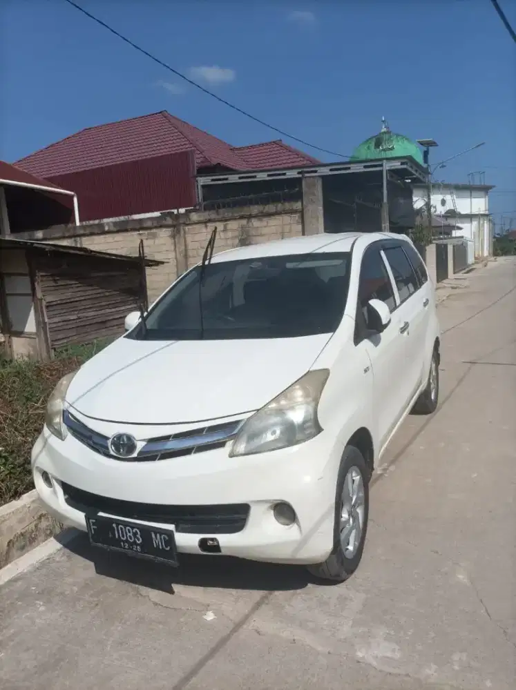 Toyota avanza 1.3 E MT tahun 2014