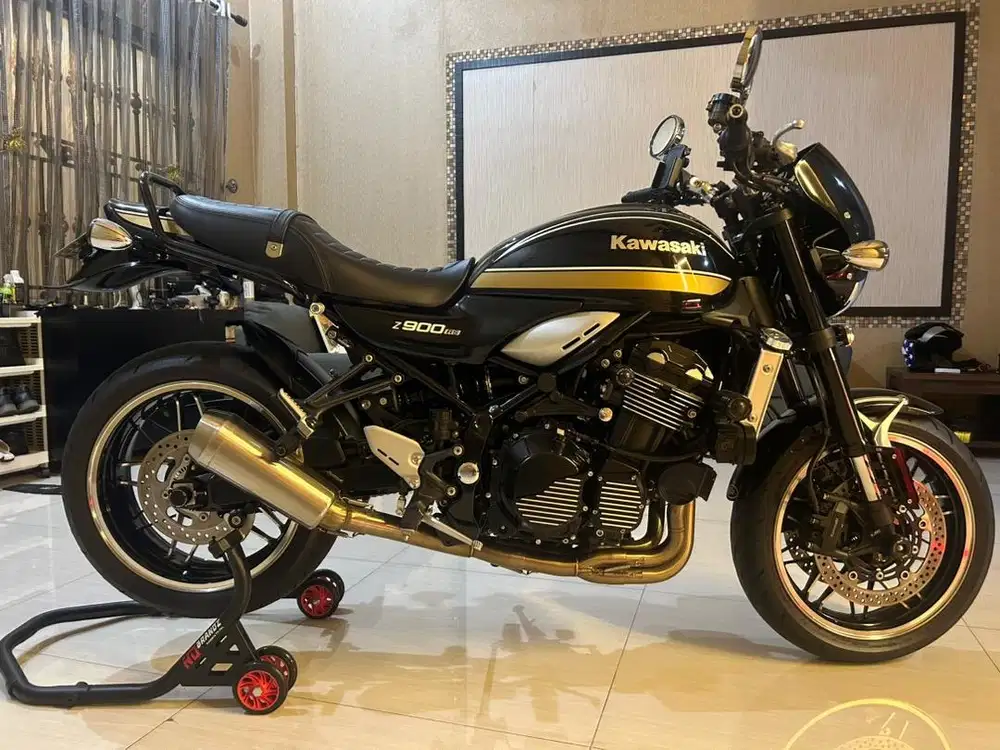 [FOR SALE] Kawasaki Z900RS Cafe 2022