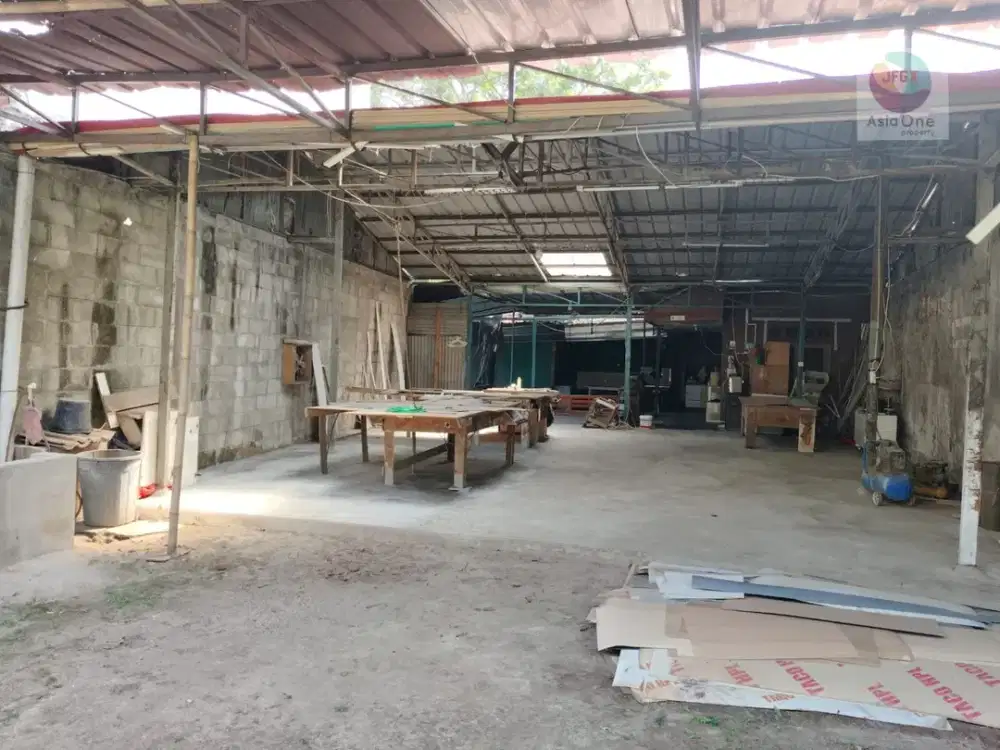 Dijual bagunan & lahan ex workshop furniture di Pondok Pekayon Indah, Bekasi Selatan