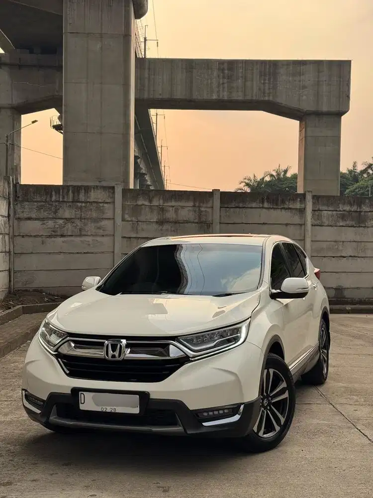 Honda CRV turbo prestige 2017 low km