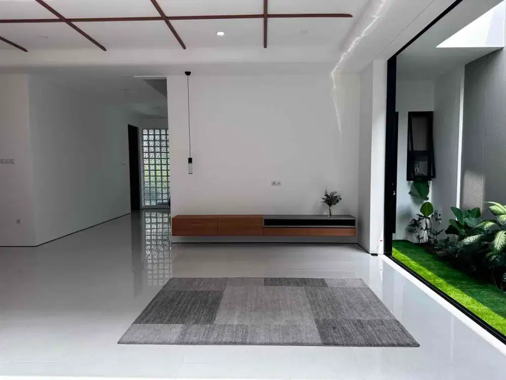 Dijual Rumah Baru Gaya Tropical Giriloka BSD City Semi Furnished