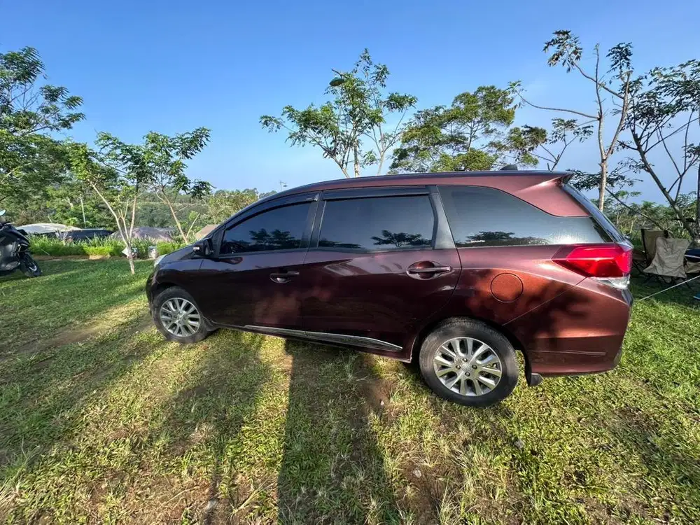 Honda Mobilio 2014 Kondisi Aman Service Rutin Bengkel Resmi