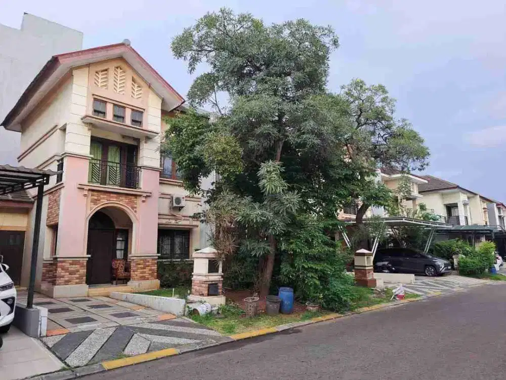 Rumah dengan Keamanan Baik di Cluster Pasadena, Modernland