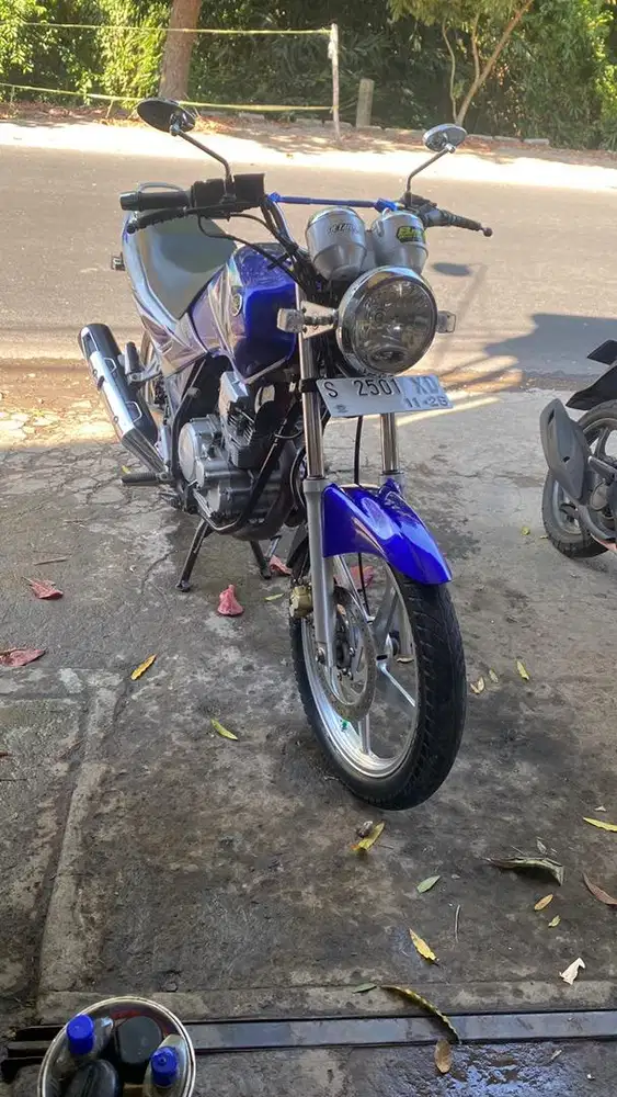 Scorpio Z 225 2008