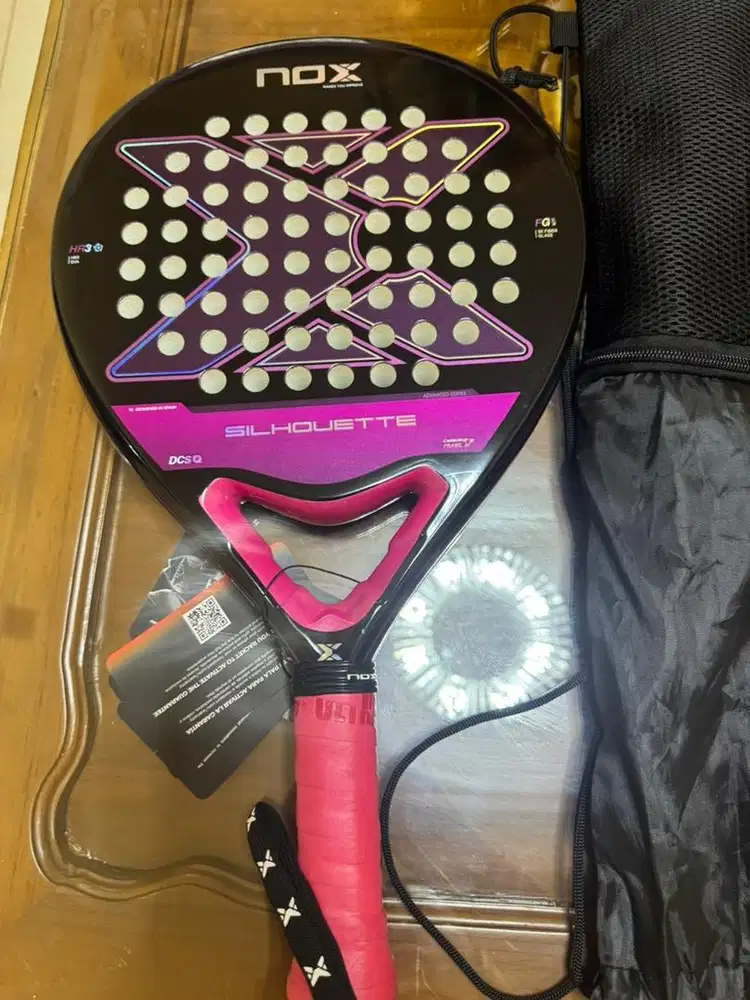 Raket padel NOX SILHOUETTE fg 3k fiber glass ( 2025 kondisi baru )
