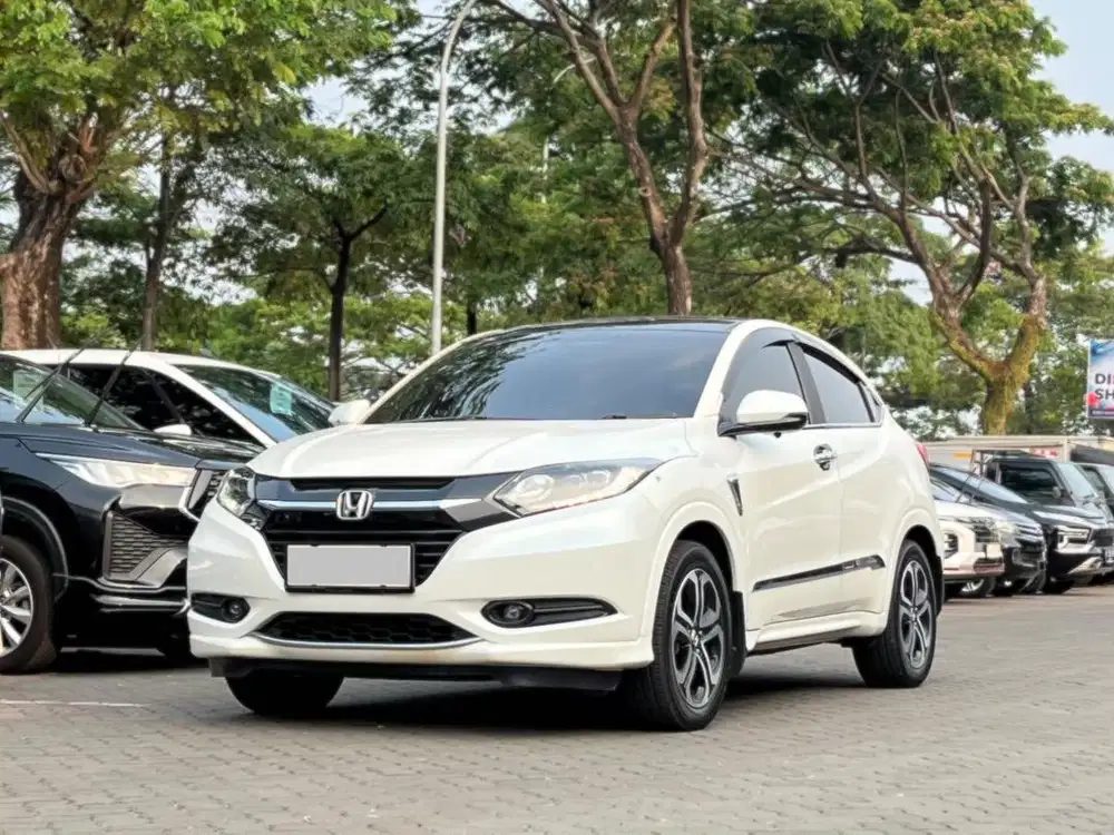 UNIT SPESIAL !! HONDA HRV 1.8 PRESTIGE MATIC 2017 PUTIH KM 92RB