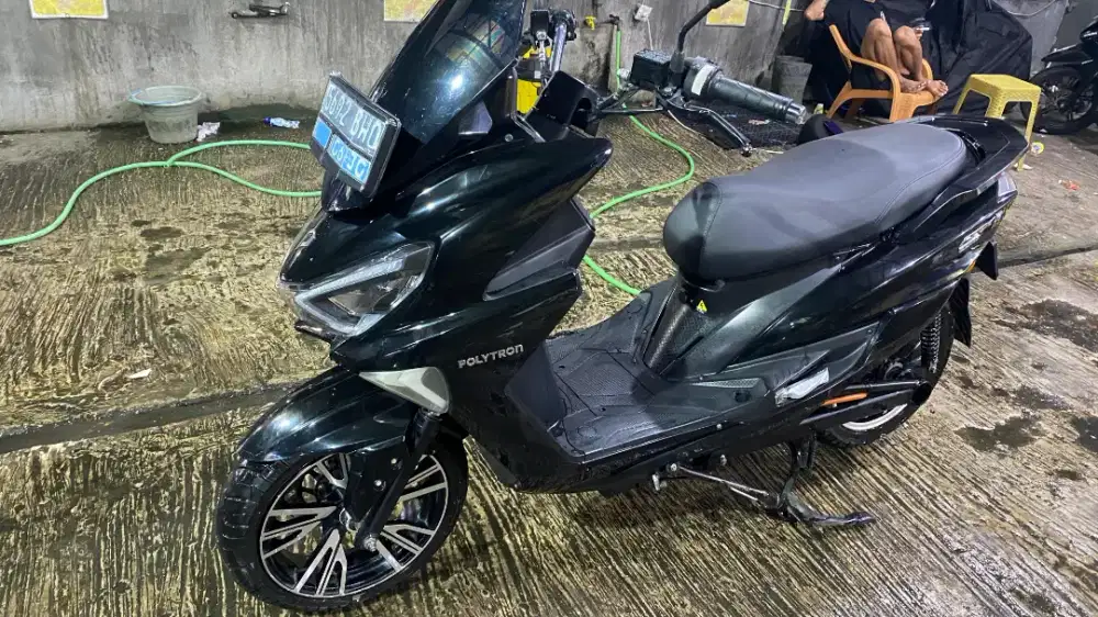 Dijual Polytron Fox R like new