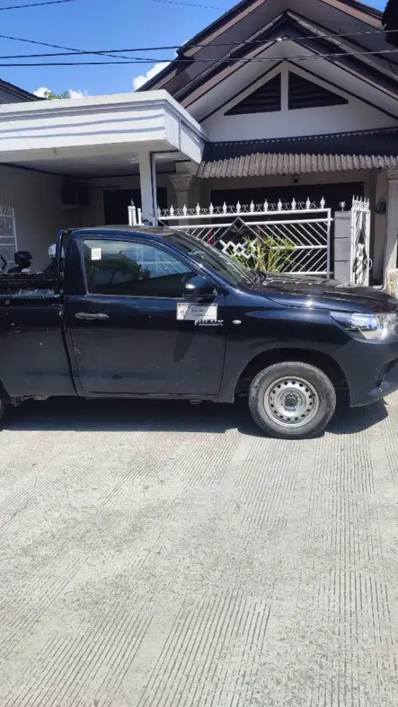 Rental / sewa mobil Innova reborn solar