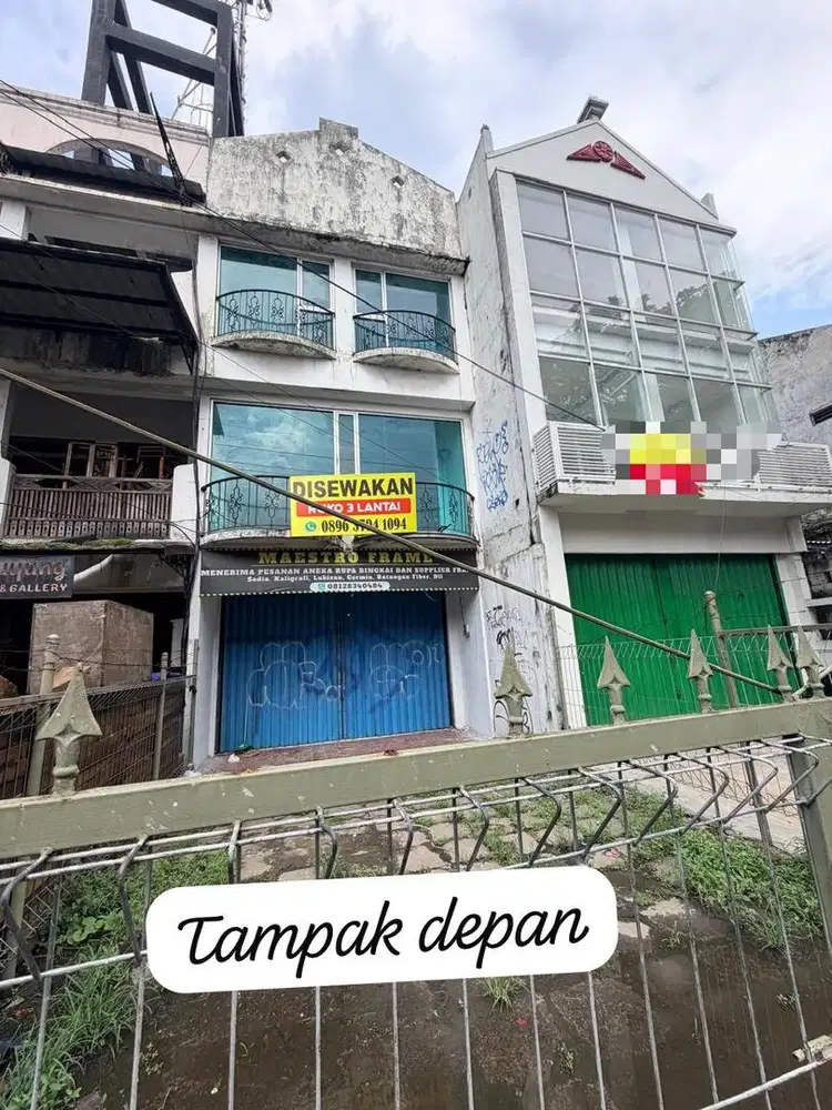 DISEWAKAN RUKO. 3 lantai