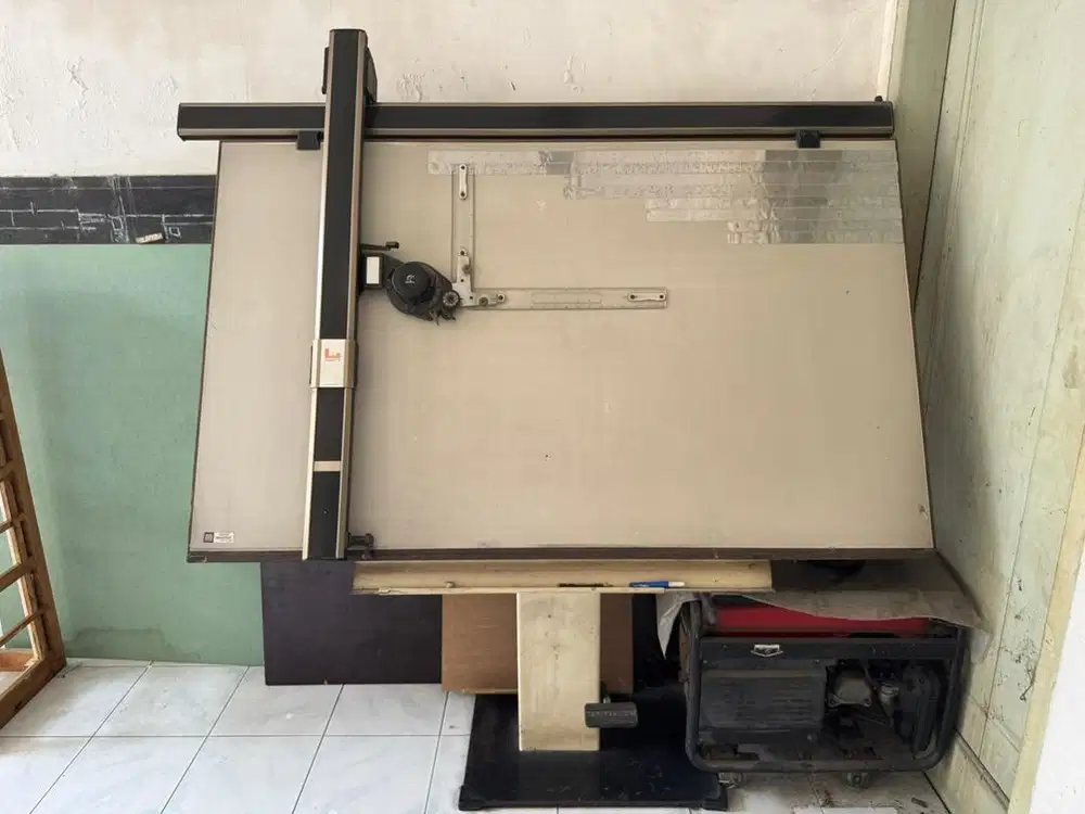 Meja gambar arsitek (merek bagus)