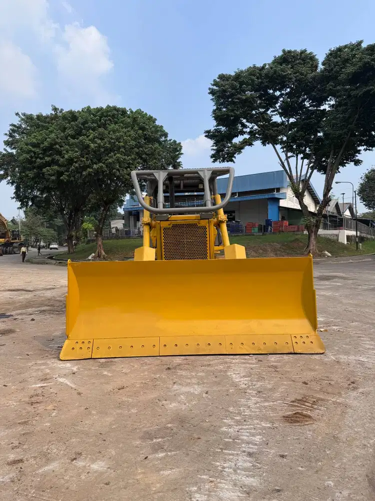 Dozer Komatsu D85ESS-2A Tahun 2019
