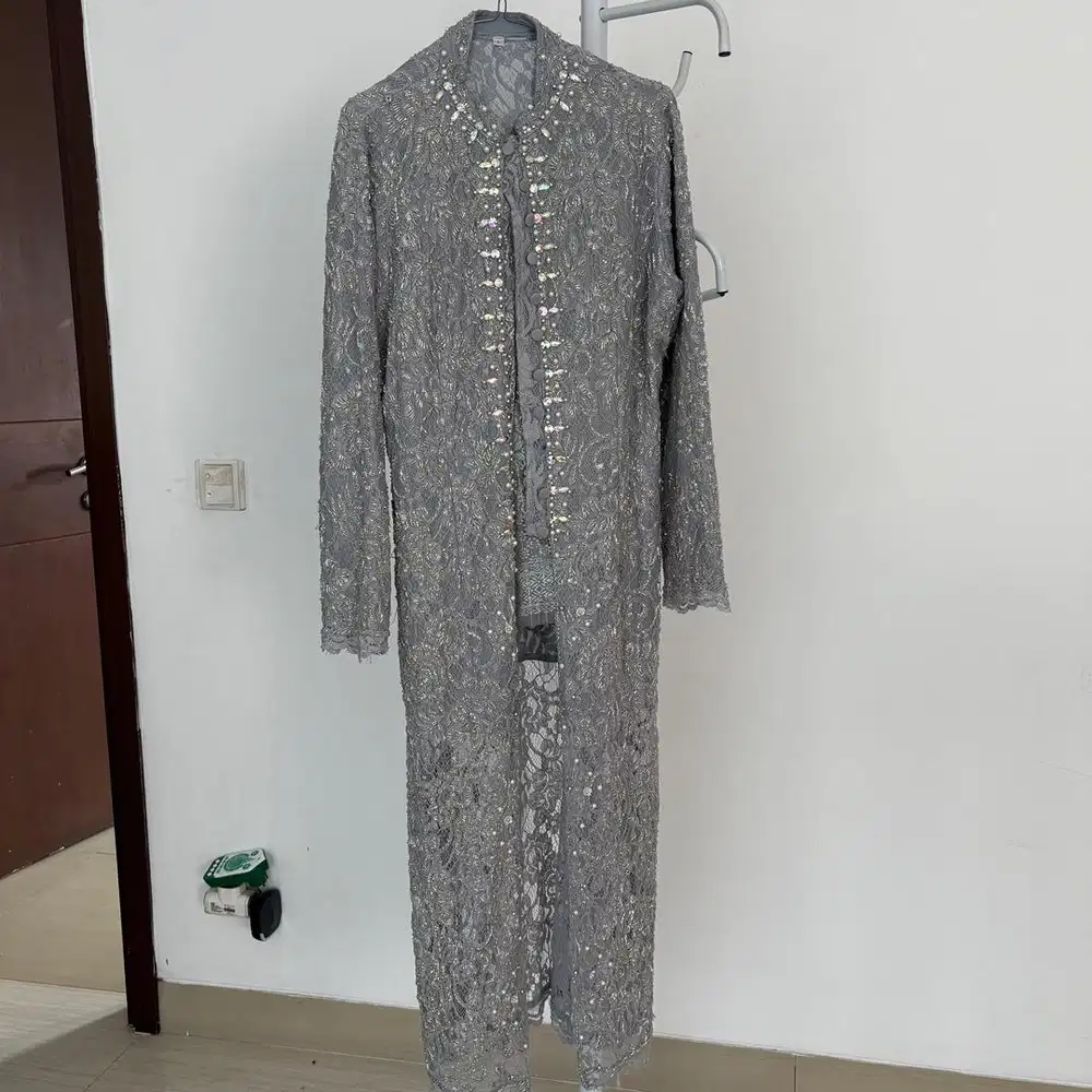 Kebaya Full Payet bekas