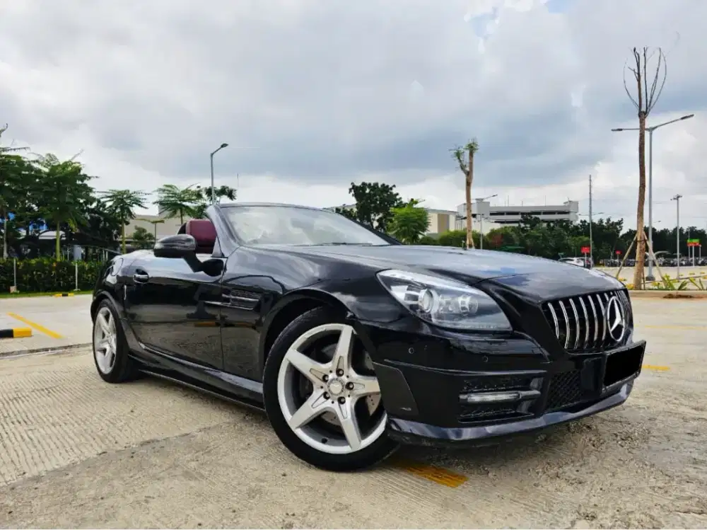 TERMURAH CASH Mercedes Benz Hitam SLK 200 Warna Black SLK200 AMG Red