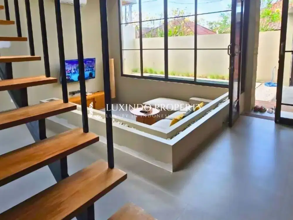 DISEWAKAN TAHUNAN VILLA DENGAN 3 KAMAR TIDUR DI CANGGU - Thumbnail 2