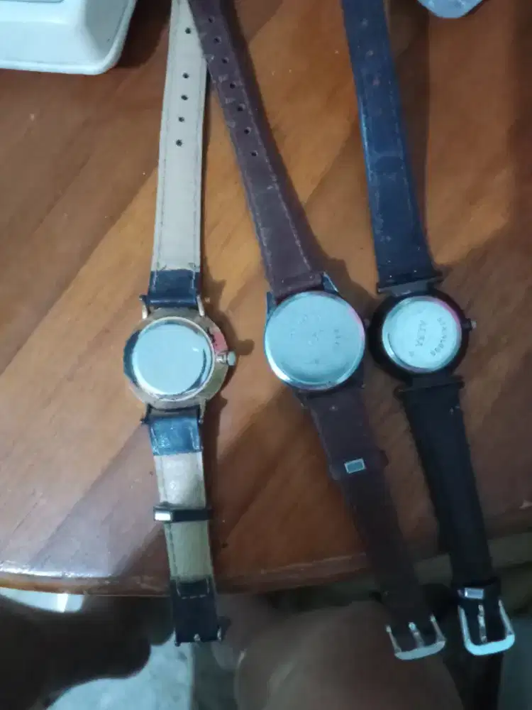 Jam tangan cewe tali