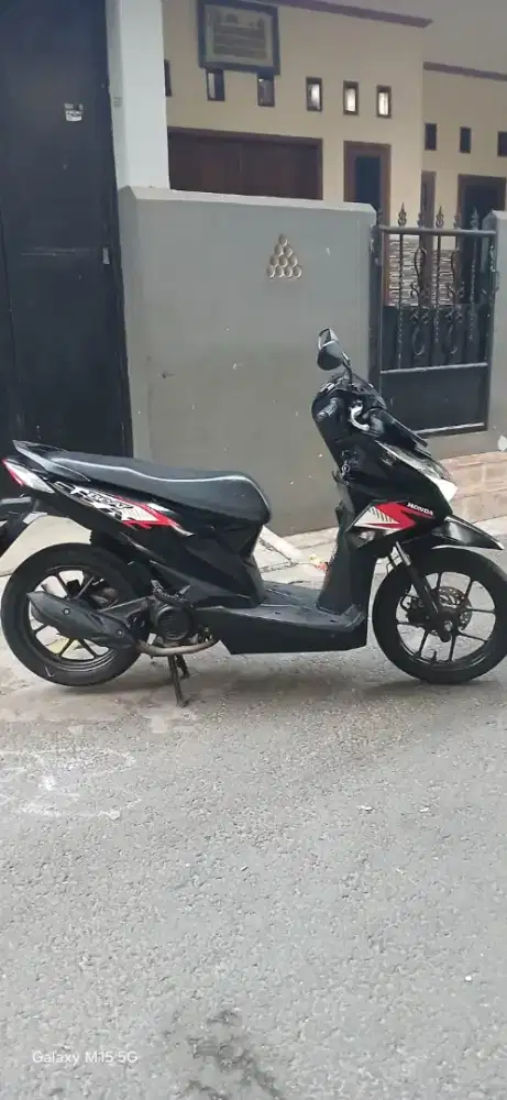 Honda beat tahun 2024