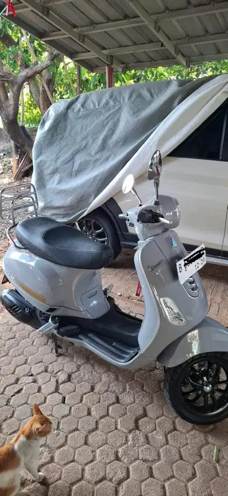 Vespa Matic Piaggio LX 125 2024