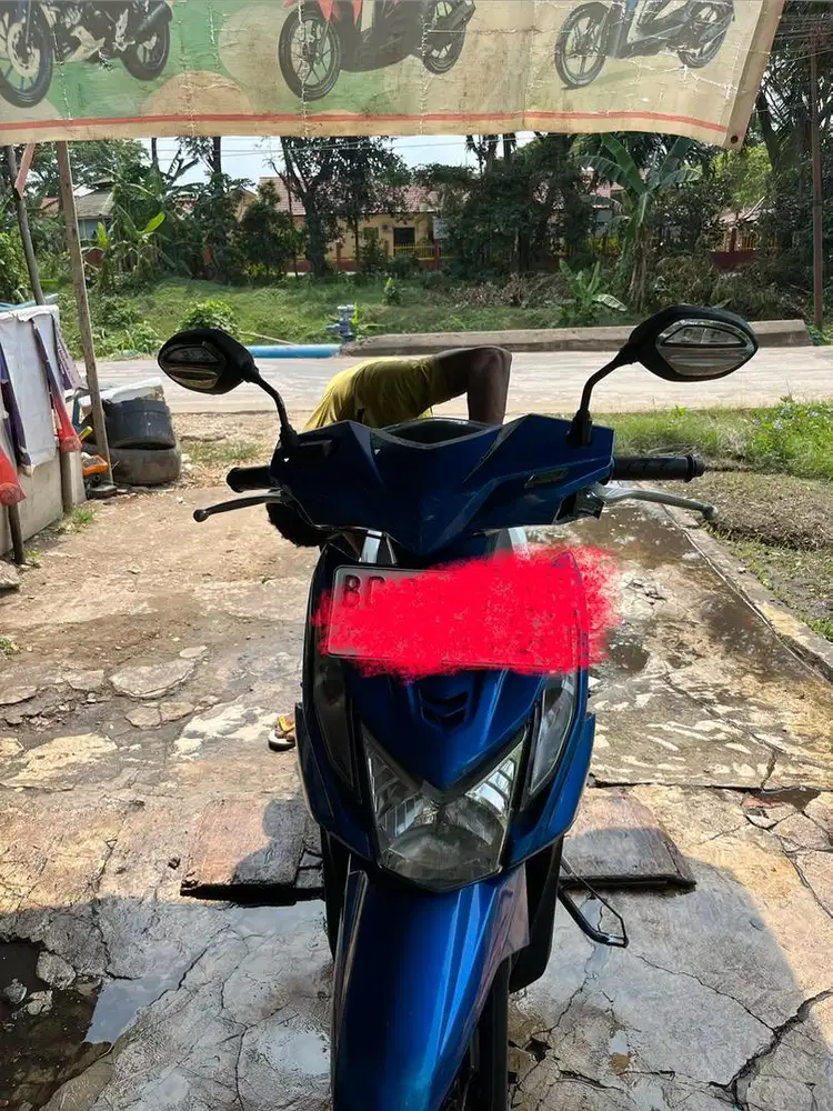Dijual Honda beat mulus ban depan belakang tebal 90 % km 38 rb