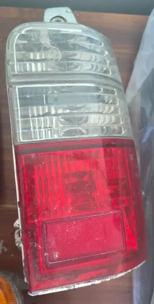 Stoplamp Mobil Toyota Kijang Kapsul