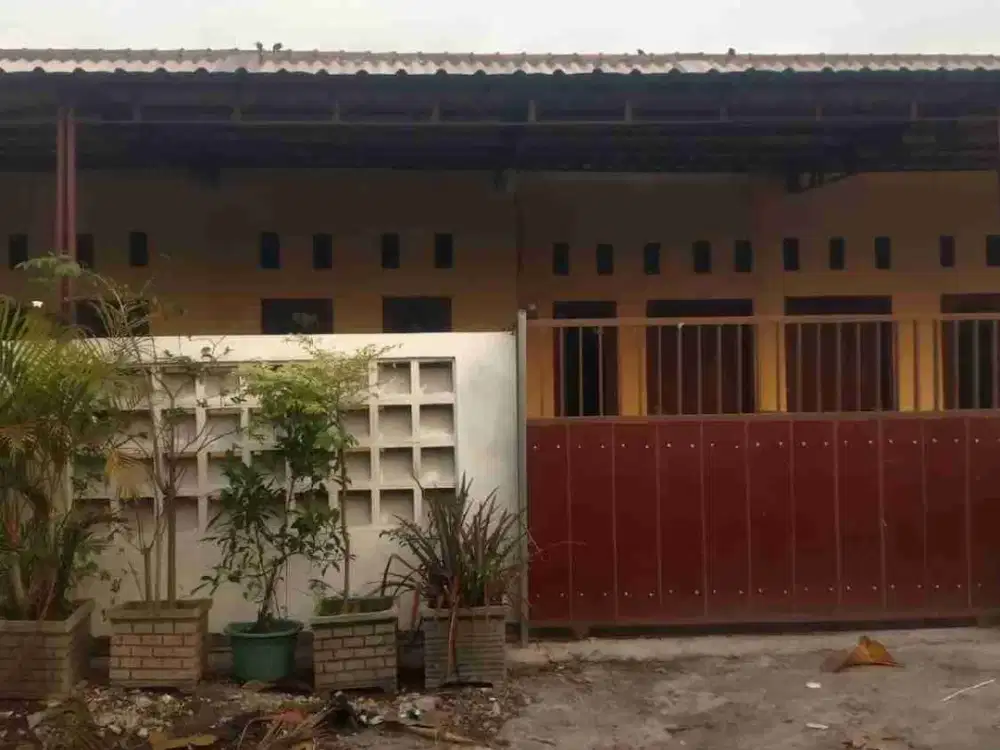 Rumah dekat fasilitas umum, jalan 7 meter