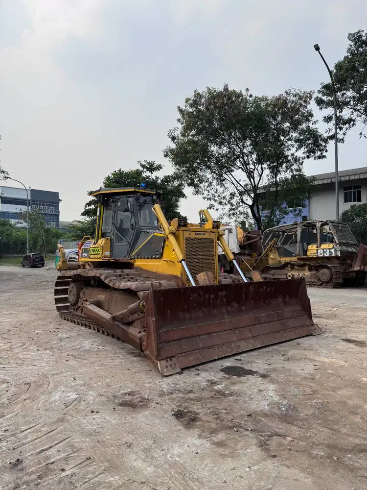 Dozer Komatsu D65P-12 Tahun 2022